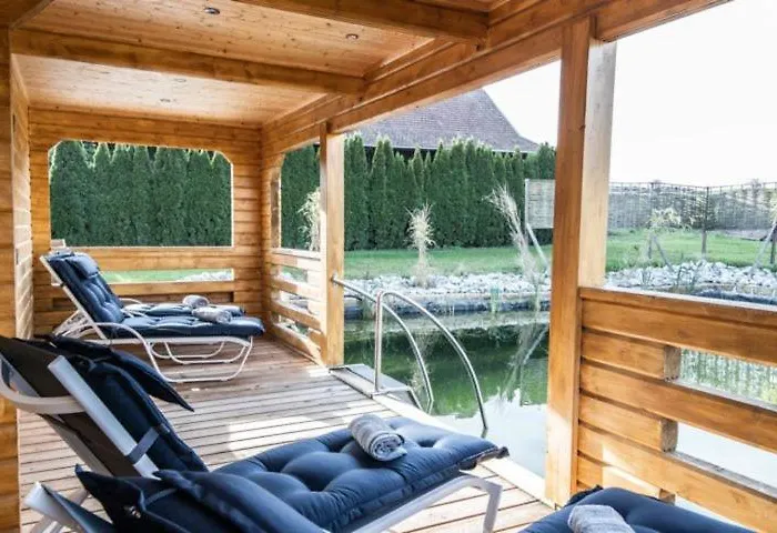 Traumhaftes Mit Sauna & Schwimmteich Vakantiehuis Leiblfing