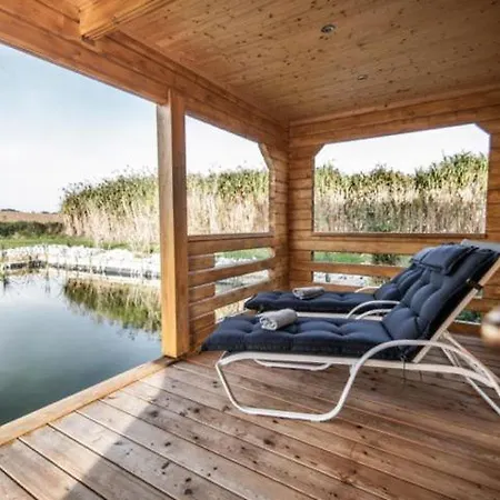 Traumhaftes Mit Sauna & Schwimmteich Prázdninový dům